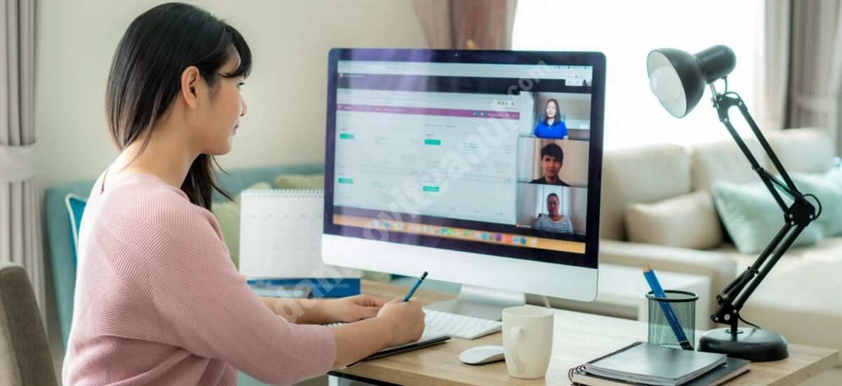 You are currently viewing Vezi reglementările în vigoare, avantajele și dezavantajele muncii în regim de telemuncă