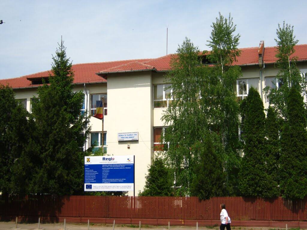 You are currently viewing La o singură școală din Târgoviște cursurile vor începe în format online pentru că personalul nu este vaccinat în proporție de 60%