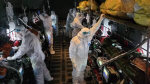 Read more about the article Șase pacienți infectați cu COVID19,  în stare gravă,  au fost transferaţi în Germania