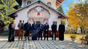 Read more about the article Vicarul eparhial Ionuț Ghibanu și președintele CJD se implică pentru restaurarea bisericii Parohiei Gura Vulcănii