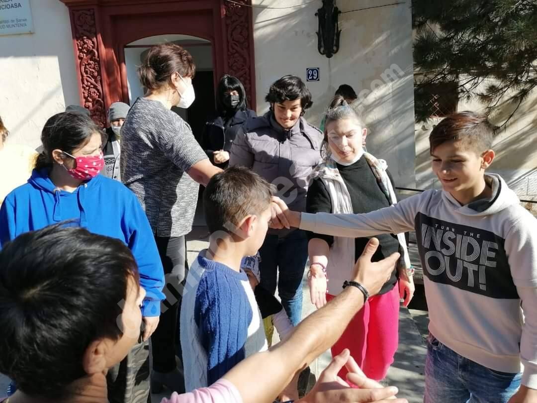 You are currently viewing Beneficiarii centrelor sociale dâmbovițene au practicat toleranța, chiar în ziua în care aceasta este marcată pe plan internațional