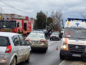 Read more about the article VIDEO! Accident rutier la ieșire din Târgoviște spre Comișani! Traficul este îngreunat!