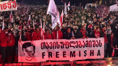 You are currently viewing Georgia: Miting de susținere în fața închisorii unde se află închis fostul președinte Mihail Saakașvili