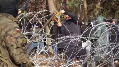 You are currently viewing Autoritățile din Belarus au detensionat situaţia de la granița cu Polonia prin evacuarea migranților