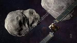 Read more about the article Un vehicul spațial, lansat de NASA se va ciocni de un asteroid pentru a-i schimba direcția