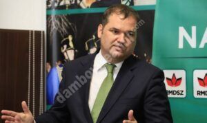 Read more about the article Ministrul interimar al Sănătății, supărat pe pedagogi, părinți și elevi, pe subiectul testelor de salivă: ”Avem acest sport, fuga de răspundere”