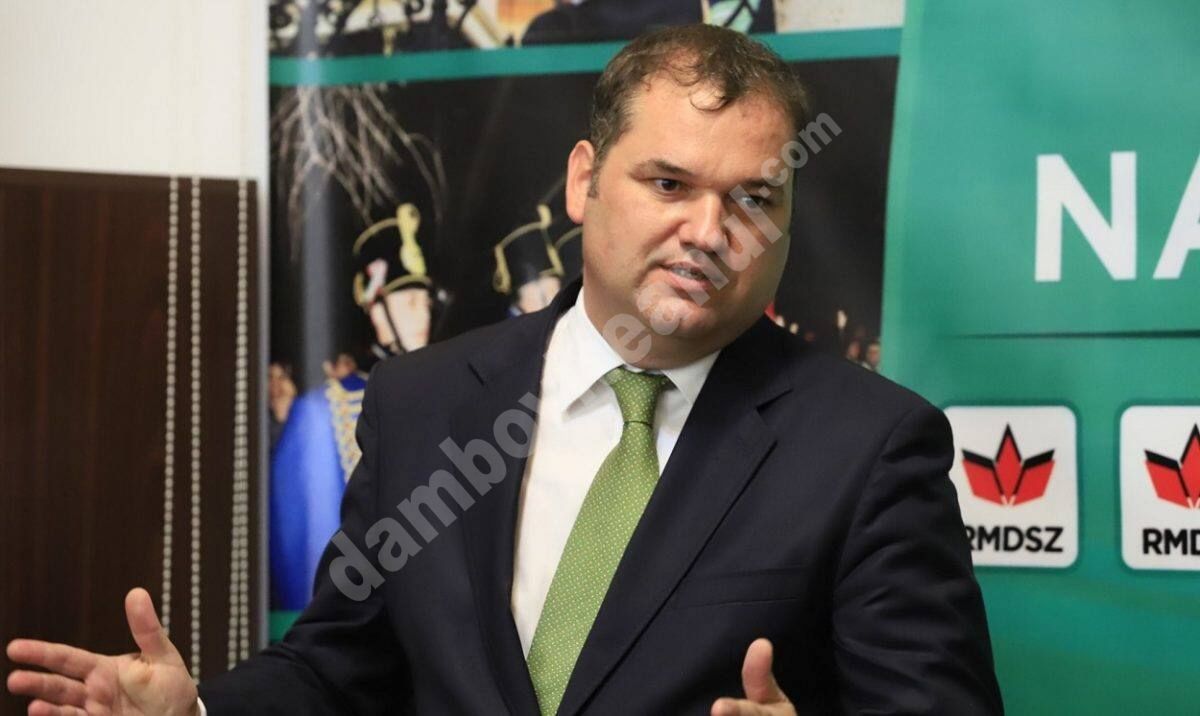 You are currently viewing Ministrul interimar al Sănătății, supărat pe pedagogi, părinți și elevi, pe subiectul testelor de salivă: ”Avem acest sport, fuga de răspundere”