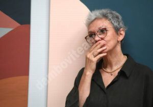 Read more about the article Oana Pellea: ”M-am săturat să văd oameni mărunți care se luptă penibil pentru Putere călcând în picioare o țară obosită, mințită, furată, bolnavă, trădată, epuizată”