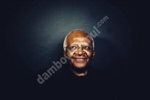 Read more about the article A încetat din viaţă arhiepiscopul Desmond Tutu, câştigător al premiului Nobel 