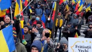 Read more about the article Protest AUR la Palatul Parlamentului împotriva certificatului verde