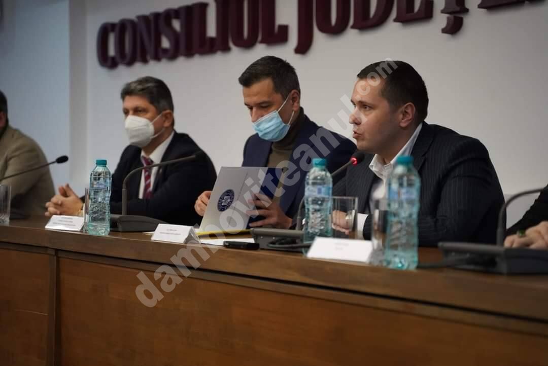 You are currently viewing ”Vești istorice”, aduse de Sorin Grindeanu dâmbovițenilor. Proiectul DN71 a fost deblocat