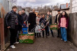 Read more about the article DARURI DE LA ROMÂNI DIN DIASPORA PENTRU FAMILII NEVOIAȘE DIN PAROHIA ȘOTÂNGA