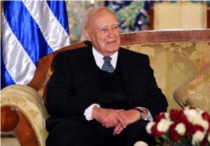 Read more about the article Fostul președinte grec Karolos Papoulias a murit la vârsta de 92 de ani