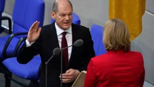 Read more about the article Olaf Scholz a depus jurământul de cancelar al Germaniei