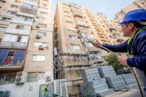 Read more about the article Administrația locală târgovișteană dă startul celei mai importante etape de reabilitare termică a blocurilor de locuințe din Tărgoviște