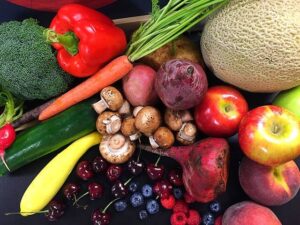 Read more about the article Românii, codași în Uniunea Europeană la consumul de fructe și legume