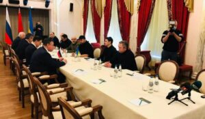 Read more about the article Luni se va desfășura a treia rundă de discuții dintre Ucraina și Rusia