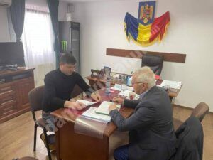 Read more about the article Subprefectul Adrian Chițescu sprijină administrația locală din Braniștea pentru deblocarea situației din consiliul local