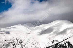 Read more about the article Salvamontiștii îi sfătuiesc pe turiști să acorde atenție echipamentului, în contextul temperaturilor scăzute