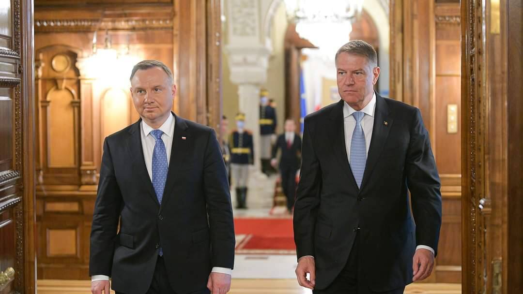 You are currently viewing Klaus Iohannis l-a primit pe Andrzej Duda, președintele Poloniei, la Palatul Cotroceni