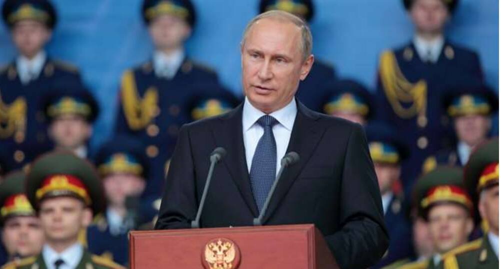 You are currently viewing Vladimir Putin a interzis exporturile de petrol către țările care au impus plafonarea prețului țițeiului rusesc