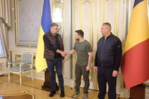 Read more about the article Nicolae Ciucă, Marcel Ciolacu și Bogdan Aurescu au fost la Kiev și au discutat cu președintele Volodimir Zelenski