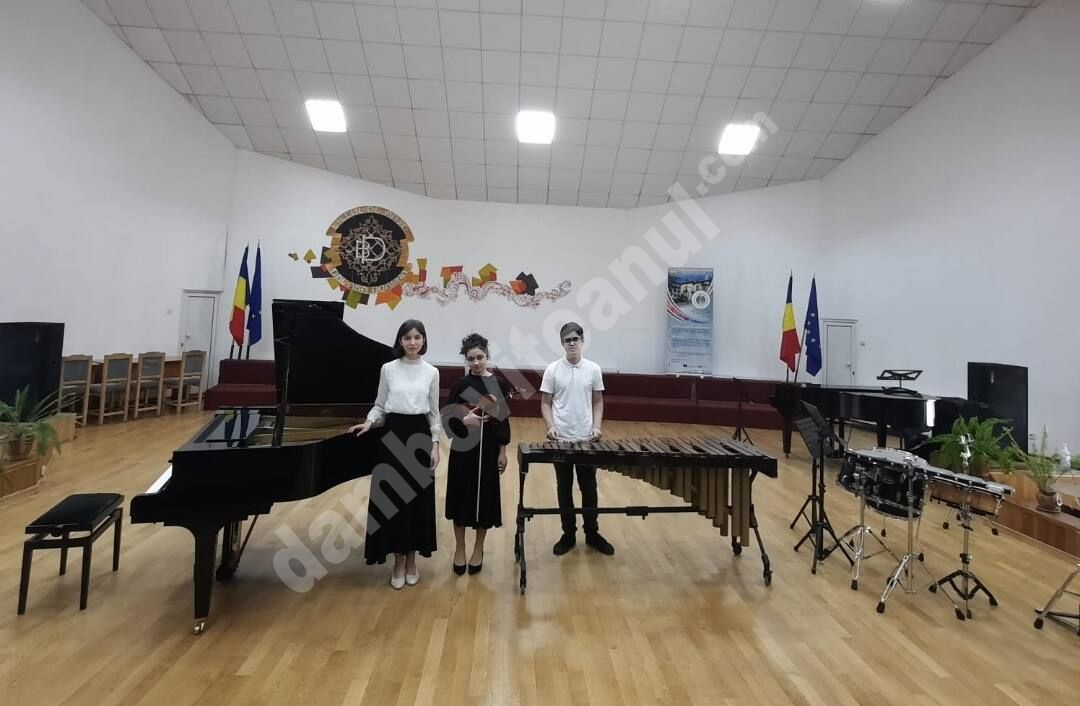 You are currently viewing Elevii Liceului de Arte ,,Bălașa Doamna” ne reprezintă la Olimpiada Națională de Interpretare de la Timișoara   