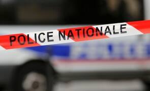 Read more about the article Două persoane au murit după ce poliția franceză a deschis focul asupra unei mașini chiar în centrul Parisului