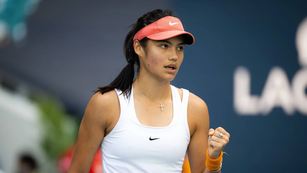 You are currently viewing Emma Răducanu s-a calificat în optimile turneului WTA 1000 de la Roma