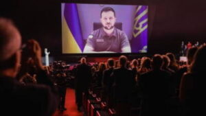 Read more about the article Festivalul de Film de la Cannes a început cu discursul lui Zelenski