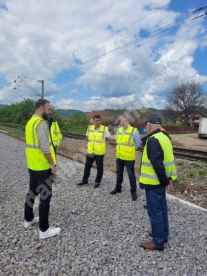 Read more about the article Sistemul feroviar dâmbovițean, în atenția autorităților naționale