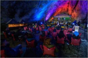 Read more about the article The Jazz Cave Festival 2022 va avea loc în weekendul 1 – 3 iulie la Peștera Ialomiței