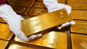 Read more about the article G7 interzice importul de aur din Rusia