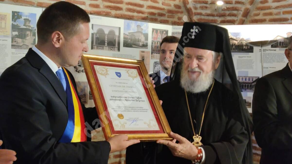 You are currently viewing Radu Popa despre titlul „Cetățean de onoare al județului”, primit de Mitropolitul Nifon: ”semn de omagiu pentru extraordinara muncă de construcție a spiritualității creștine pe care o realizează de mai bine de 50 de ani”