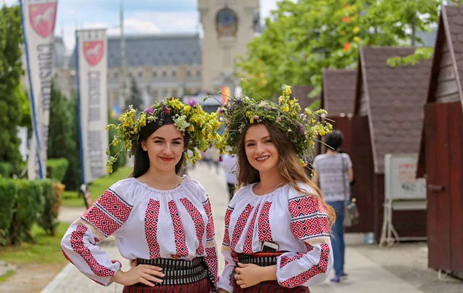 You are currently viewing Festivalul Iei revine la Iași