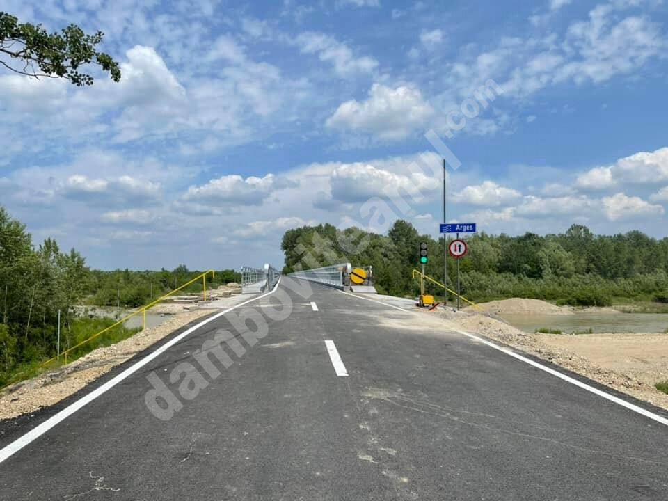 You are currently viewing Podul peste râul Argeș, din comuna Corbii Mari, a fost redat traficului
