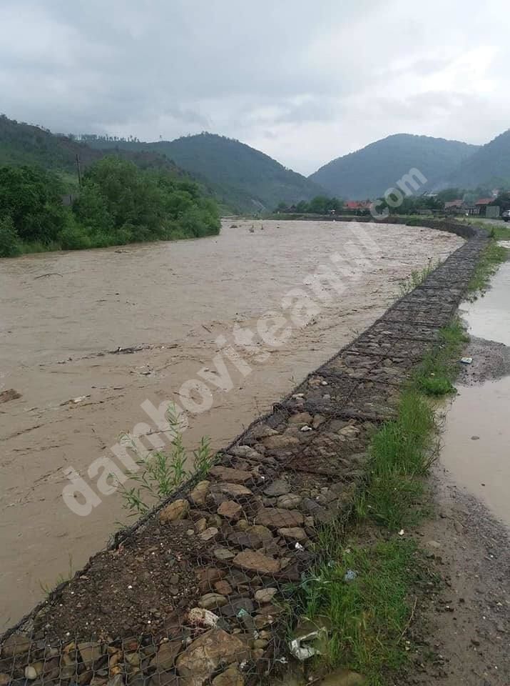 You are currently viewing ATENȚIONARE HIDROLOGICĂ – COD GALBEN PE UNELE SECTOARE ALE RÂURILOR DÂMBOVIȚA ȘI ARGEȘ!