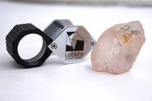 Read more about the article Un diamant roz uriaș a fost extras dintr-o mină în Angola