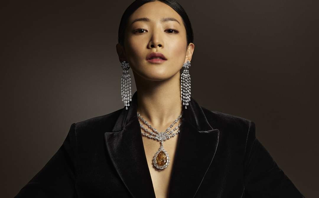 You are currently viewing Chopard prezintă colecția Red Carpet la Paris, la Săptămâna Modei Haute Couture