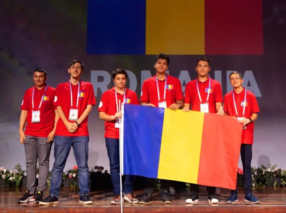 You are currently viewing România a câștigat locul I, în Europa, la Olimpiada Internațională de Matematică. În lot s-a aflat și un târgoviștean