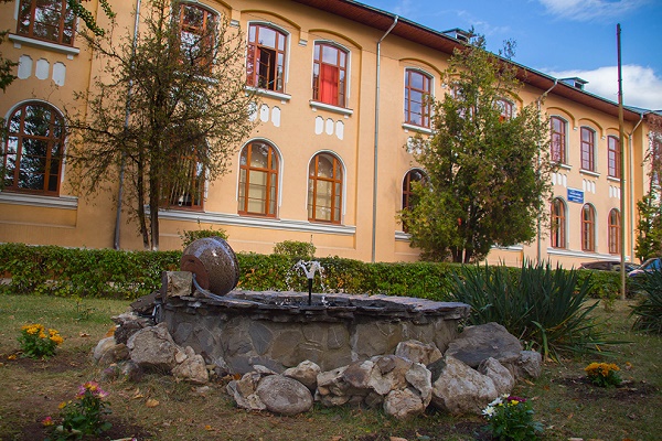 You are currently viewing Proba scrisă a examenului național pentru definitivare în învățământ se va desfășura la Colegiul Național „Constantin Carabella” din Târgoviște. Vezi detalii!