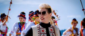 Read more about the article Hotel Peștera organizează o seară de muzică la înălțime, „Muzică live cu Zavera la Cota 1610”