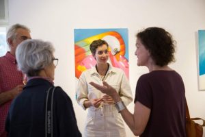 Read more about the article La Cisnădioara se desfășoară Bienala Internațională de Artă Contemporană „Danube Contemporary 22 – Shapes and Personality”