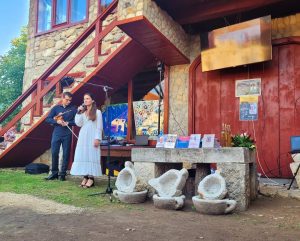 Read more about the article Poetul și jurnalistul Lucian Avramescu, omagiat la Muzeul Pietrei din comuna Sângeru