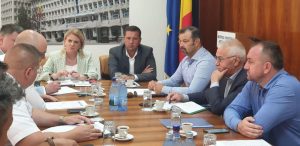 Read more about the article Desfășurarea anului școlar în siguranță, prioritate pentru autoritățile dâmbovițene