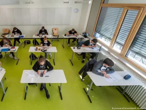 Read more about the article Cursuri gratuite de Limbă, cultură și civilizație românească pentru copiii români din Germania