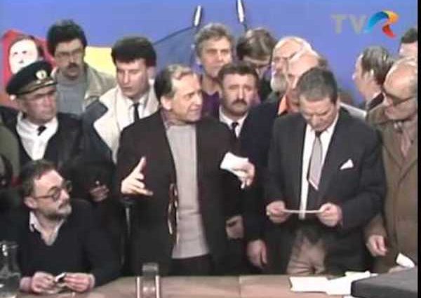 You are currently viewing Procurorii de la Parchetul General au publicat volumul I al rechizitoriul din Dosarul Revoluției