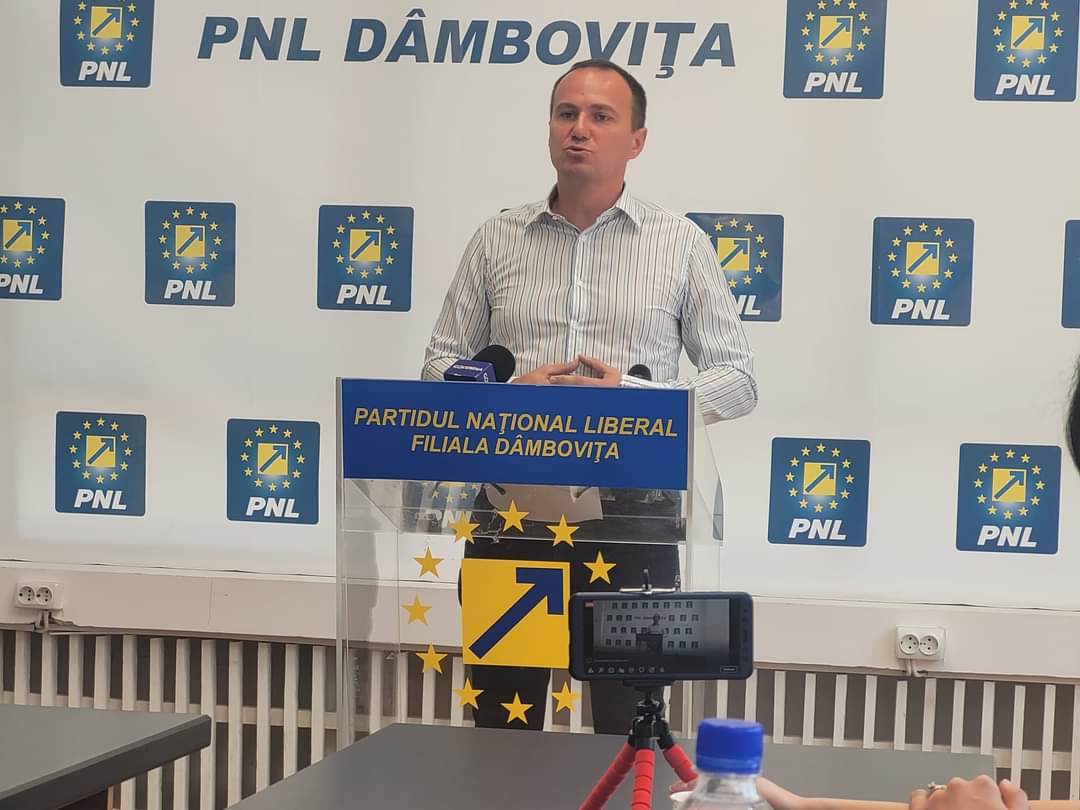 You are currently viewing Aurelian Cotinescu, despre protestele polițiștilor: Ar trebui să ne întrebe și pe noi, dacă am reușit să mărim salariile angajaților din privat, care plătesc contribuții