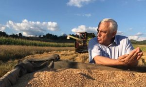 Read more about the article România va sigila la vamă transporturile de cereale din Ucraina, dar momentan nu va interzice importurile