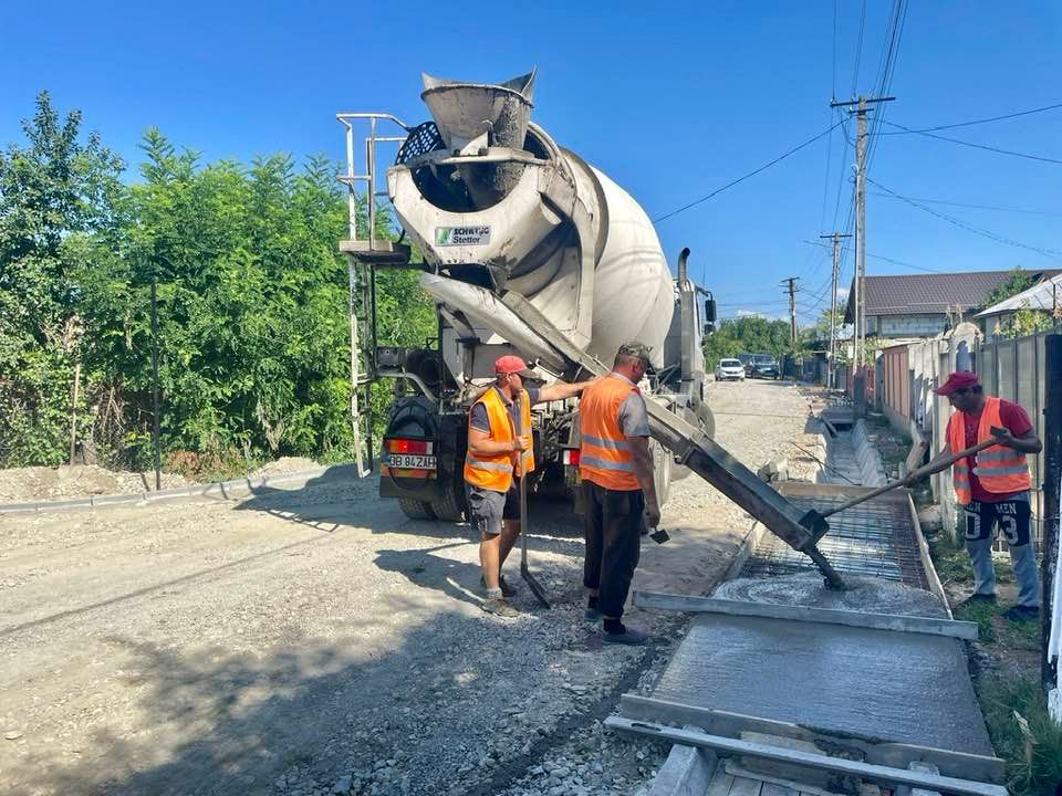 You are currently viewing Continuă lucrările la infrastructura rutieră din Aninoasa